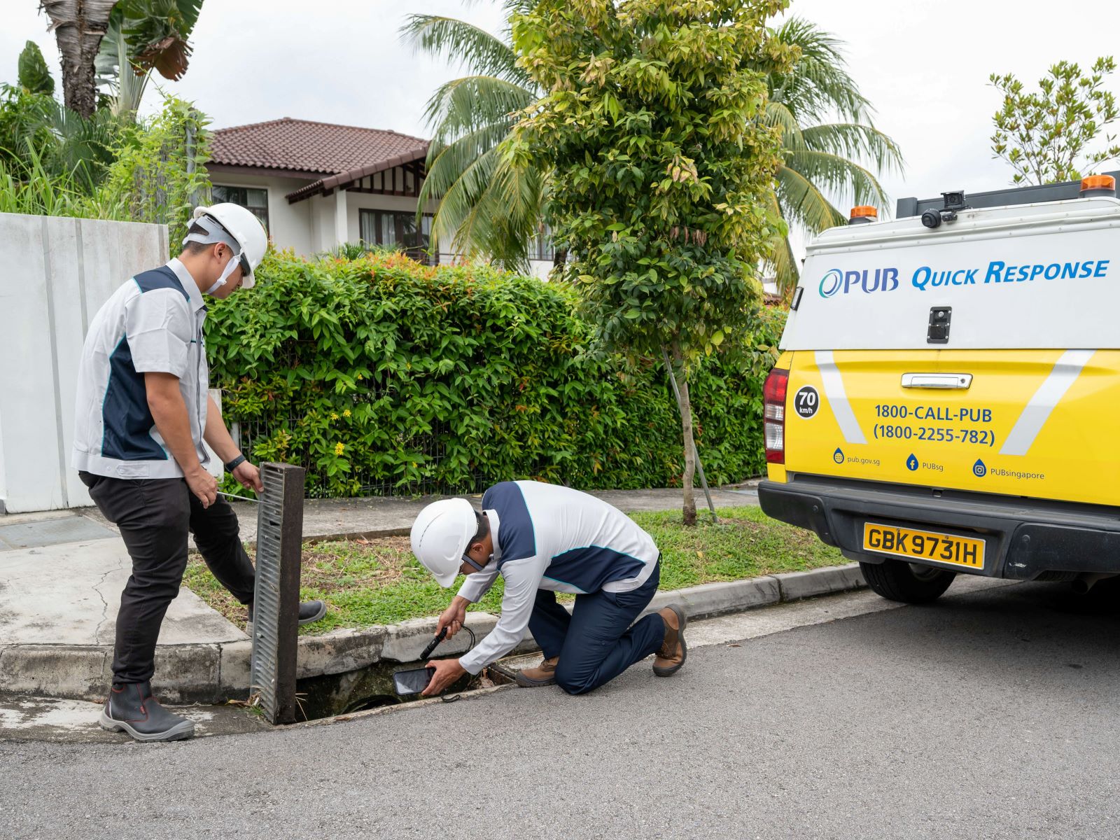 QRT officers inspecting roadside DIC